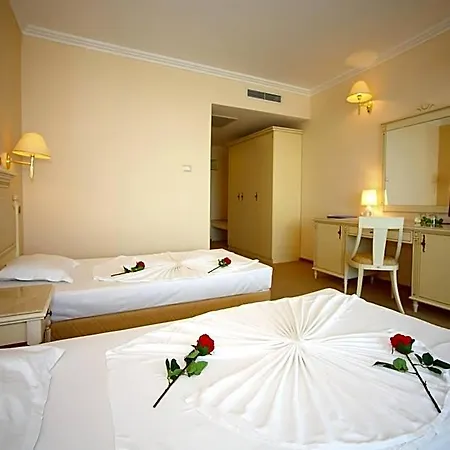 Duni Marina منتجع 5*