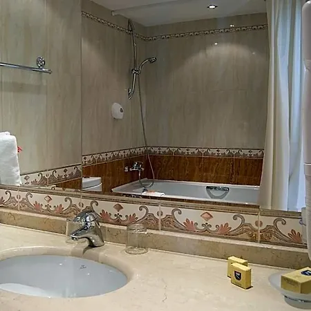 Duni Marina منتجع 5*